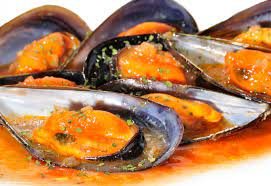 Mejillones al vino blanco con ajo y perejil