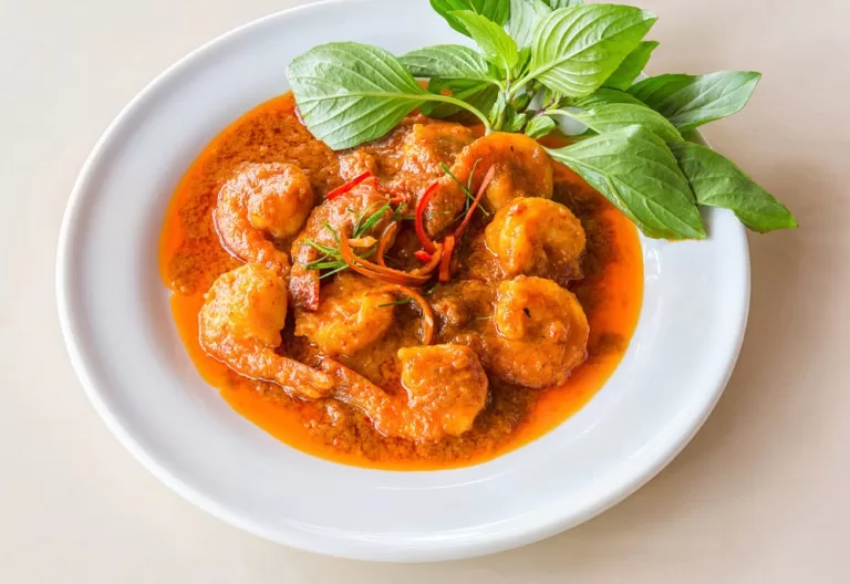 gambas al curry rojo