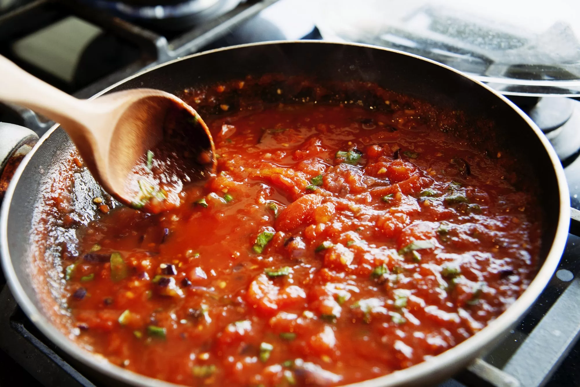 salsa de tomate rojo