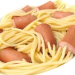 salchipulpos con espagueti